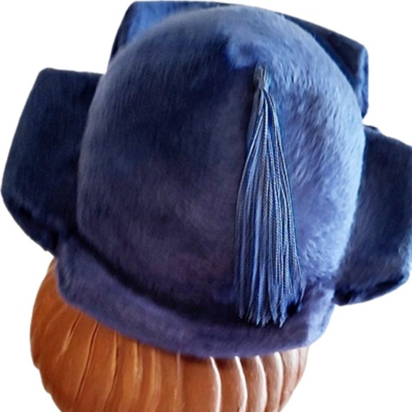 Royal Blue 1950s True Vintage Felt Hat With A Small Turned Up Brim And A Tassel - Picture 2 of 6